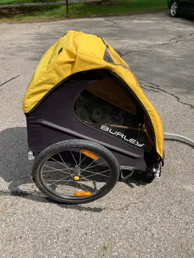 Burley Bee bike trailer, View more