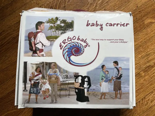 Original Ergobaby carrier in Strollers, Carriers & Car Seats in Kitchener / Waterloo - Image 3
