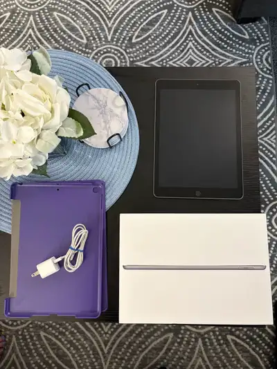 iPad 6th generation 32gb grey, View more