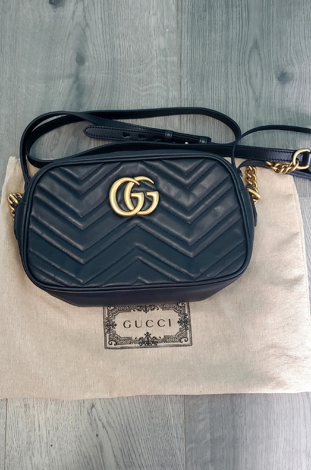 Women's Gucci Purse/Bag in Women's - Bags & Wallets in Barrie