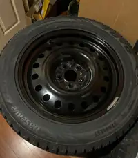(225,60,18)Toyo winter tires with metal rims