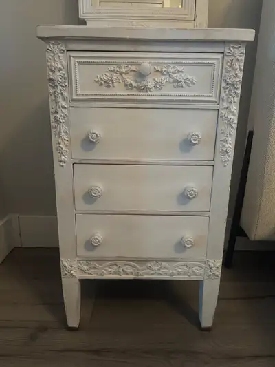 Night stands vintage x2, View more