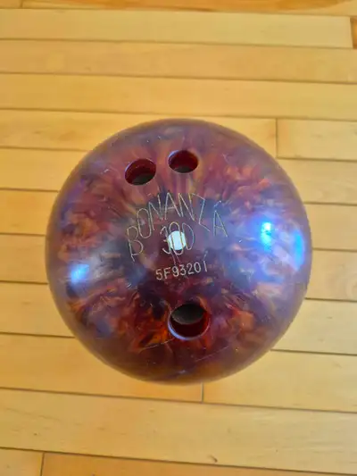 Vintage Bawling Ball BONANZA 300. Good Condition , View more