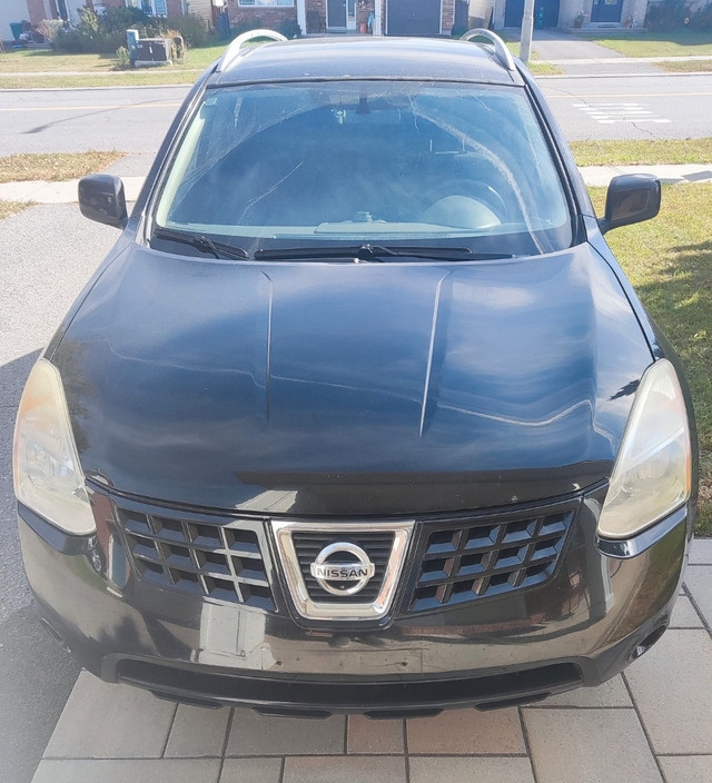 Nissan Rogue 2010 in Cars & Trucks in Ottawa