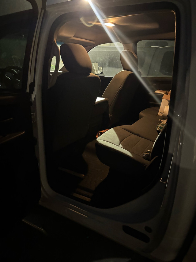 2014 dodge 2500 in Cars & Trucks in Edmonton - Image 4