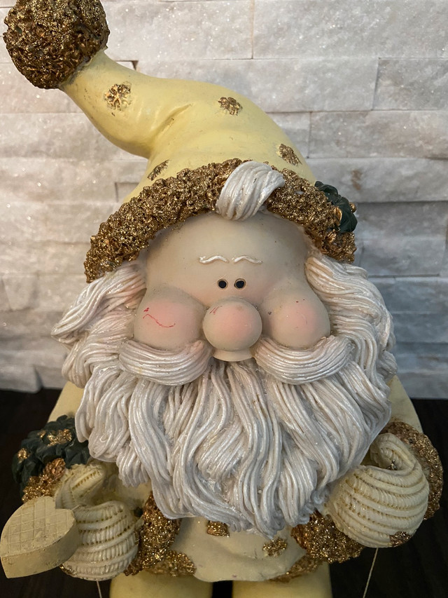 Christmas Santa Figurine in Holiday, Event & Seasonal in Mississauga / Peel Region - Image 3