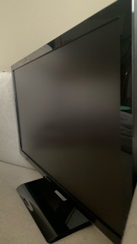 Gateway FHX2402L 24" Class Full HD LCD Monitor - 16:9 - Black