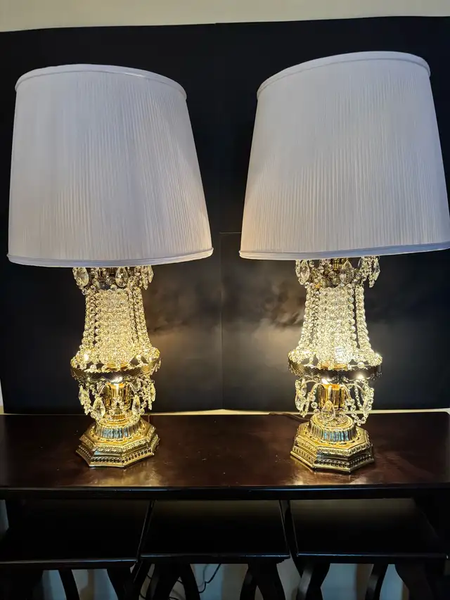 Antique Crystal Table Lamps in Indoor Lighting & Fans in City of Toronto - Image 6