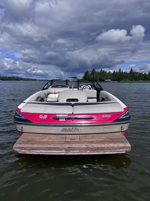2008 MALIBU RESPONSE LXI BOAT in Powerboats & Motorboats in Prince Albert - Image 3
