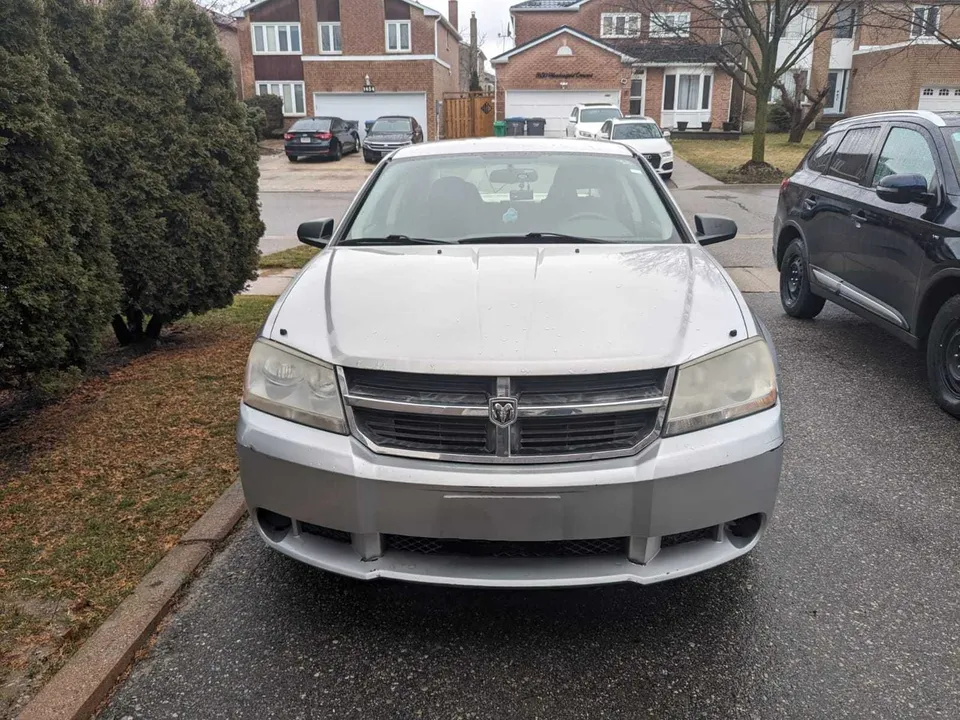 Low mileage 2008 Dodge Avenger SXT in great condition