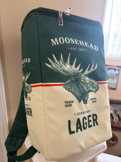 Moosehead Lager back pack beer pack excellent condition, View more