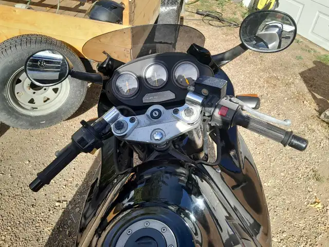 1989 Suzuki Katana 600 in Sport Bikes in Edmonton - Image 5