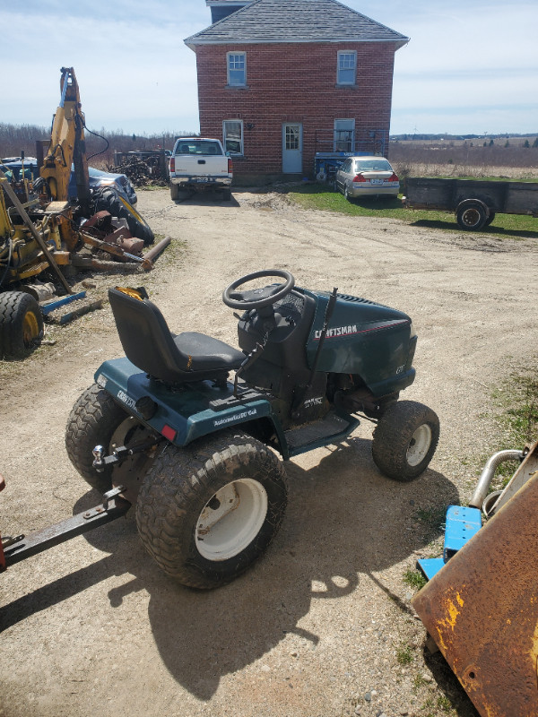 craftsman lawn tractor and dump trailer in Lawnmowers & Leaf Blowers in Mississauga / Peel Region - Image 2