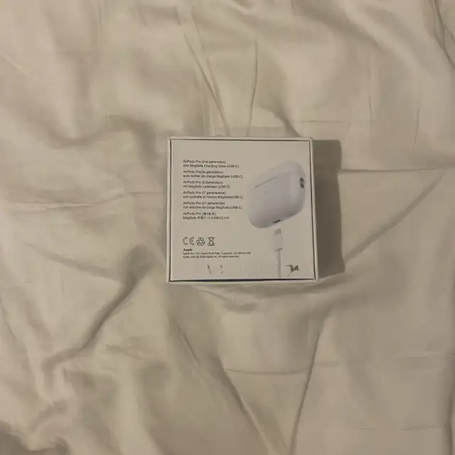 AirPod pros gen 2 in General Electronics in Oshawa / Durham Region - Image 6