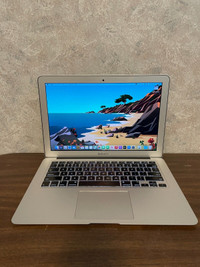 MacBook Air - 2013 - Great Condition