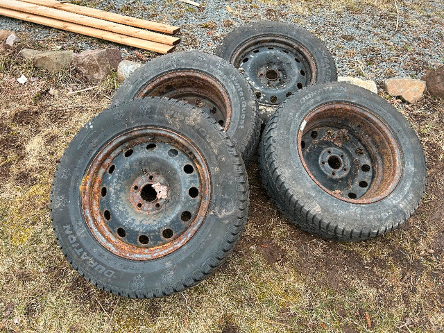 Winter tires on rim   235 65 R17 in Tires & Rims in Annapolis Valley - Image 4