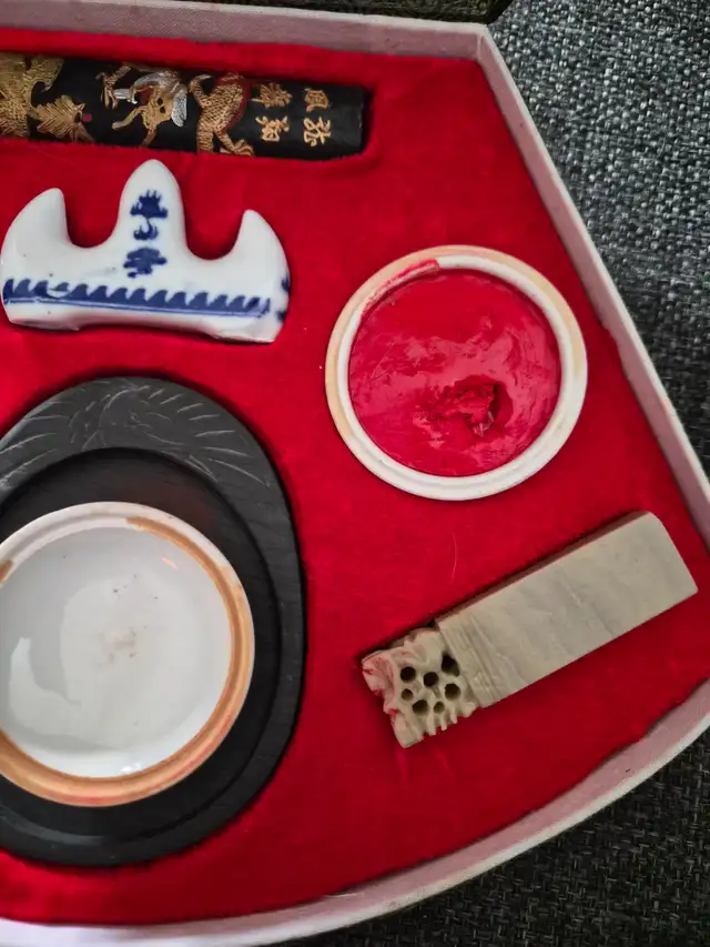 Vintage Chinese reign mark stamping  ink/ wax seal kit in Hobbies & Crafts in Owen Sound - Image 4