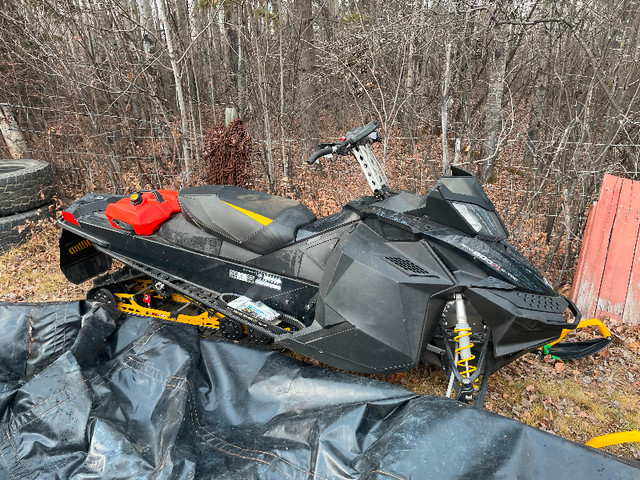 Snowmobile for sale in Snowmobiles in St. Albert - Image 2