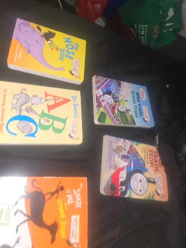 ✨ Dr. Seuss Board Book Bundle | 5 Books $25 in Children & Young Adult in City of Toronto - Image 3