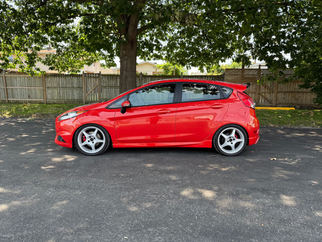 2015 ford fiesta st  in Cars & Trucks in Ottawa