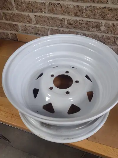 4 roues neuves,15x6- 5-4.5 $200 l ensemble de 4