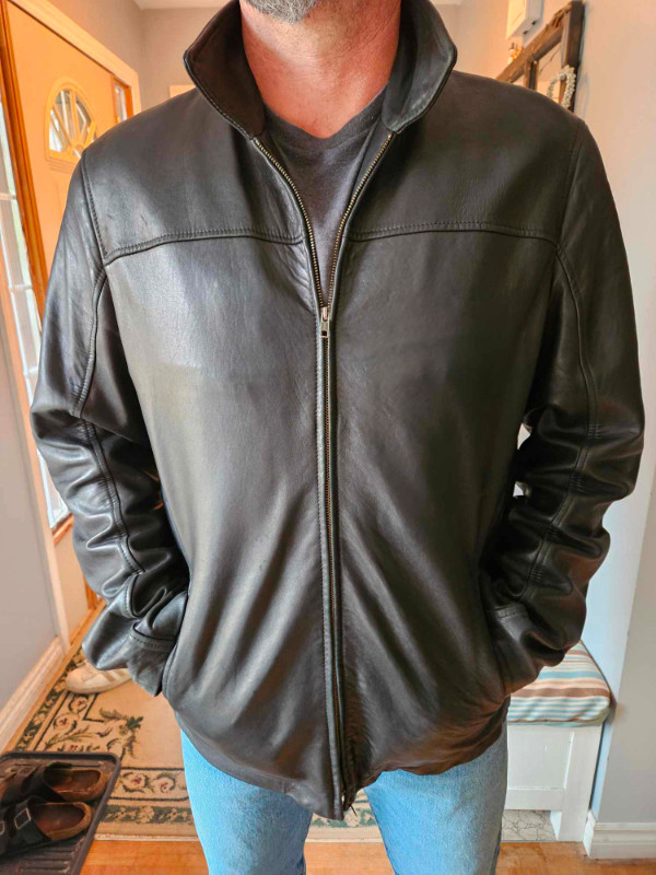 Danier italian leather x large in Men's in Oshawa / Durham Region