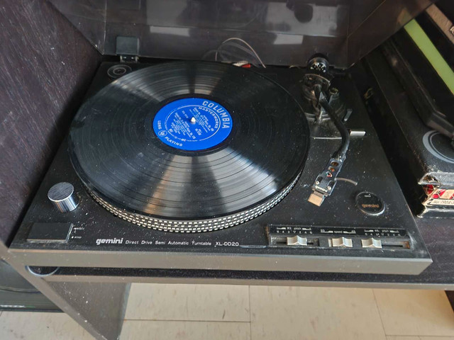 GEMINI DIRECT DRIVE TURNTABLE  in Stereo Systems & Home Theatre in City of Toronto