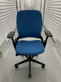Steelcase Leap V2 - Electric ⚡️ Blue