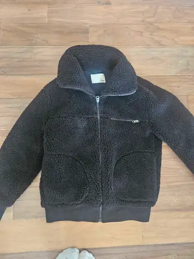 Aritzia Wilfred Free sherpa zip up Size small oversized EUC