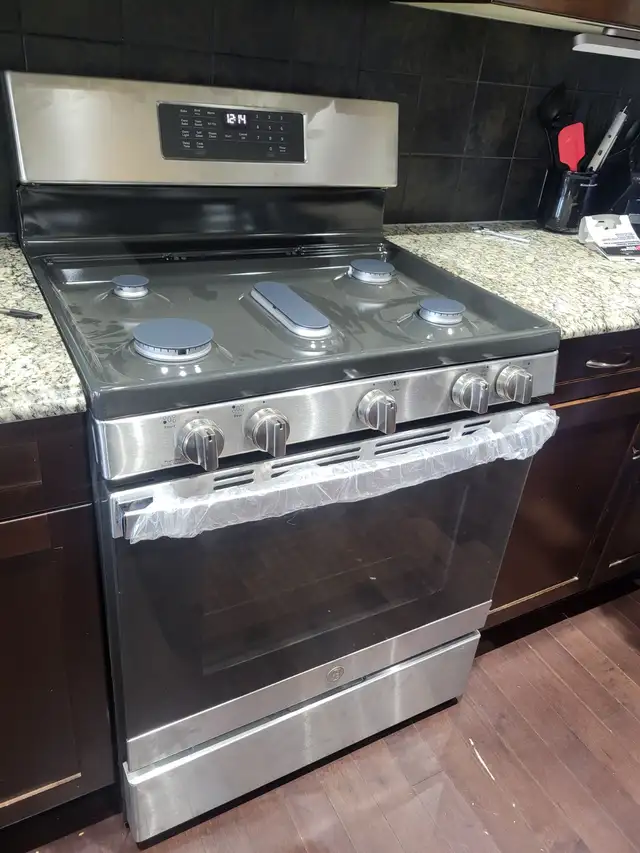 How's that Hotwater tank doing? Plumber/gasfitter here to help63654774785795124