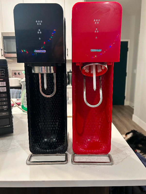 2 Sodasteam Carbonated Water Makers in Other in Annapolis Valley