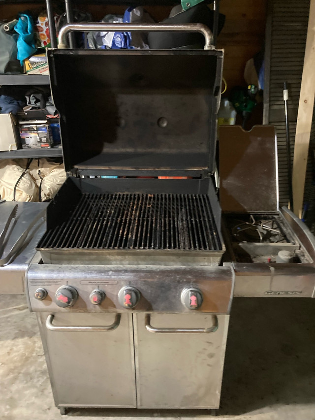 Weber Stainless BBQ in BBQs & Outdoor Cooking in St. Albert