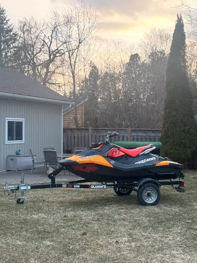 LOW HOURS!!! selling my sea doo spark trixx with ONLY 40 hours on it. comes with a like new trailer...