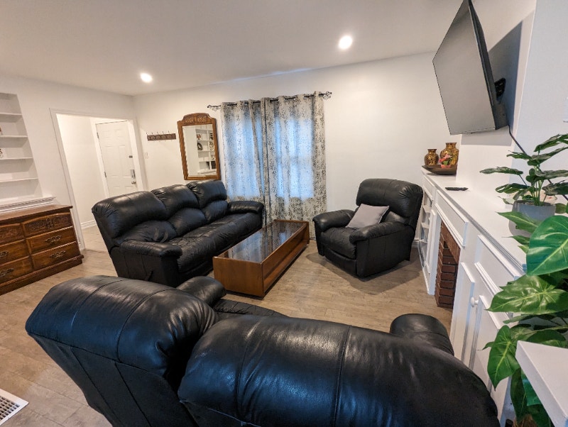 Rooms for rent in Niagara Falls Ladies only Room Rentals