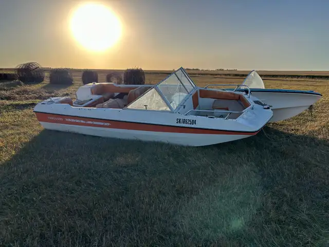 Free Boats in Powerboats & Motorboats in Regina - Image 5
