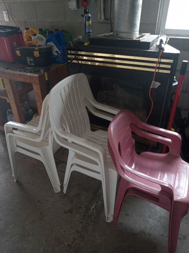 6 outdoor chairs in Patio & Garden Furniture in Windsor Region - Image 2
