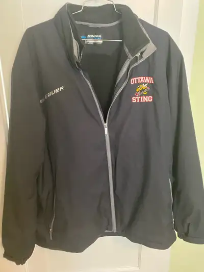 Keep warm with this Bauer Ottawa Sting jacket, perfect for chilly days at the rink or casual wear. T...