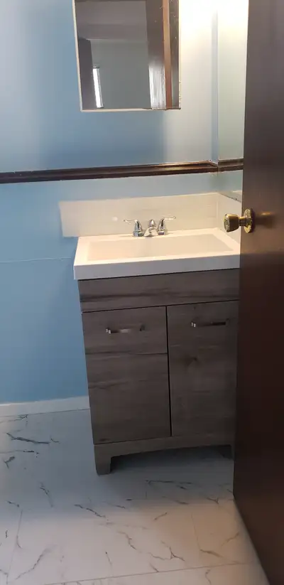 Walkout Basement available for rent. Looking for students or Filipino couple Entrance facing backyar...
