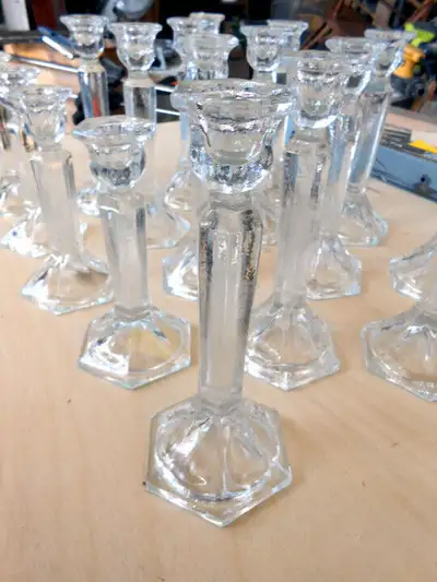 17 Bougeoirs à Chandelles - Chandeliers en Verre, View more