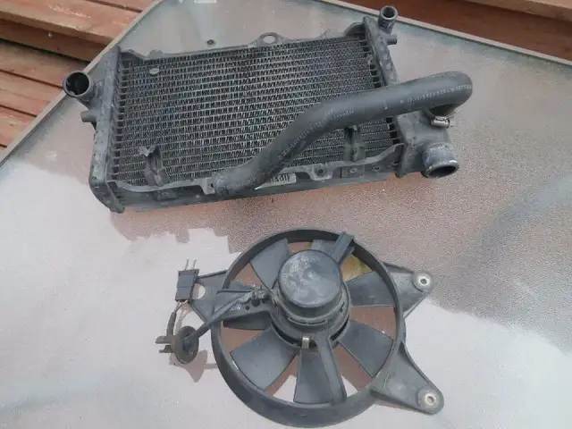 Radiateur pour moto BMW K1100 in Motorcycle Parts & Accessories in Laval / North Shore - Image 3