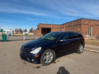 2010 Mercedes Benz R350 Bluetec 4Matic with the AMG sports package. DPF has been deleted and ECU has...