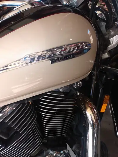 2006 Harley 74,000 k a 2000 Honda Shadow 52k the Harley is in mint condition the Honda needs some TL...