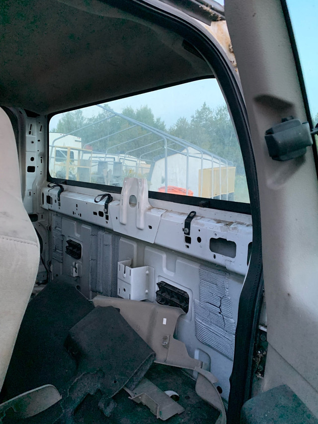 F-550 Dually part out in Cars & Trucks in Oakville / Halton Region - Image 3