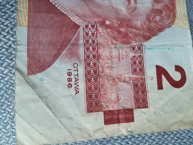 Canadian bill64520012625922120