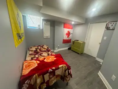 300 300 for sharing and 550 for private room . Frescho,shoppers,scotiabank and tim hortons on walkin...