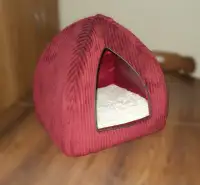 Cat (or small dog) Bed/Hideaway