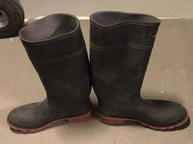 Baffin uninsulated rubber boots. in Men's Shoes in Thunder Bay - Image 4