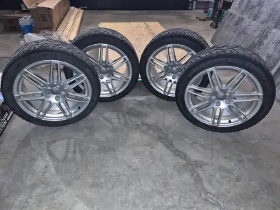 Toyo observe winter tires in good condition. Approx 7/32 remaining were on audi A6 5x112 Center bore...