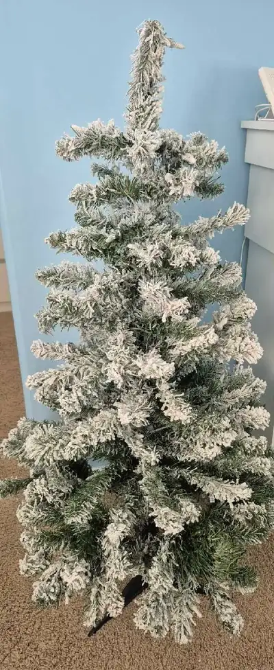 4' Prelit Christmas Tree, View more