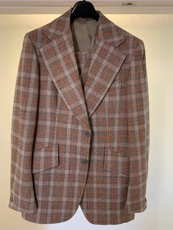 3 PCE Suit by Henley Excellent condition great for Prom Grad in Men's in Oshawa / Durham Region - Image 2
